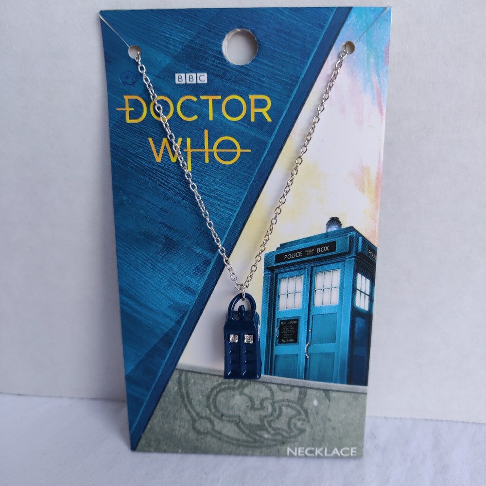 Official Doctor Who Tardis necklace